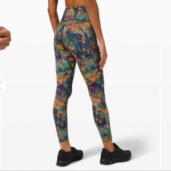 NWOT Lululemon Matching Bundle. Size Tops 4/Bottom 2 - Picture 12 of 12